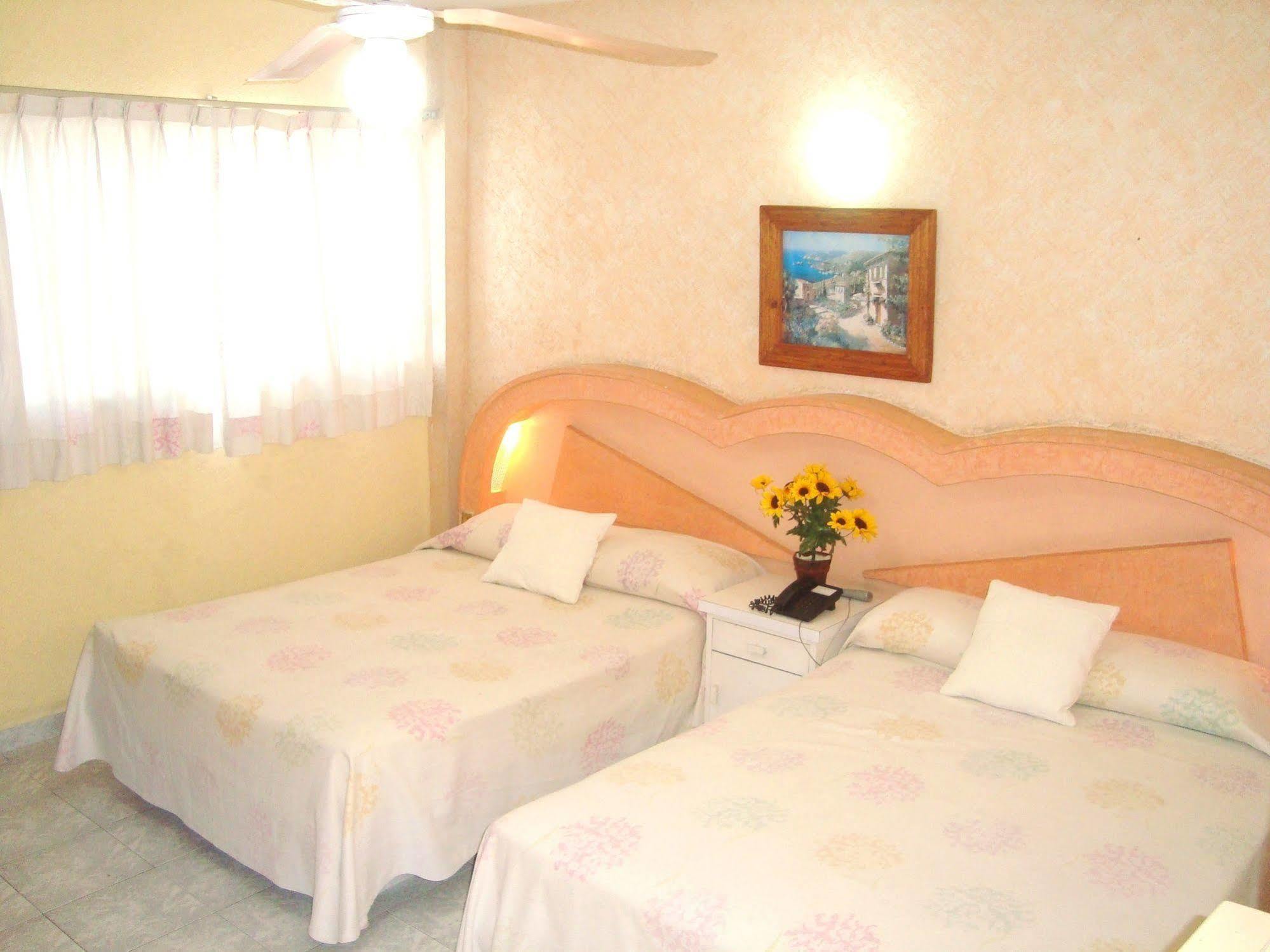 Suites Angelopolis Acapulco Ngoại thất bức ảnh